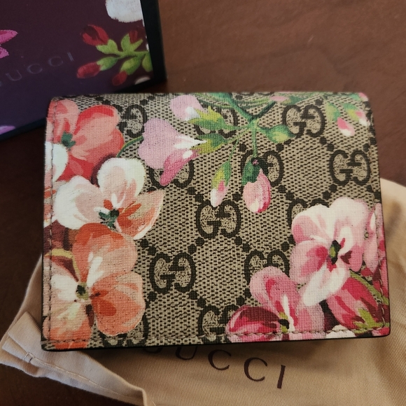 Gucci Blooms Bifold Card Case Wallet - Picture 2 of 8